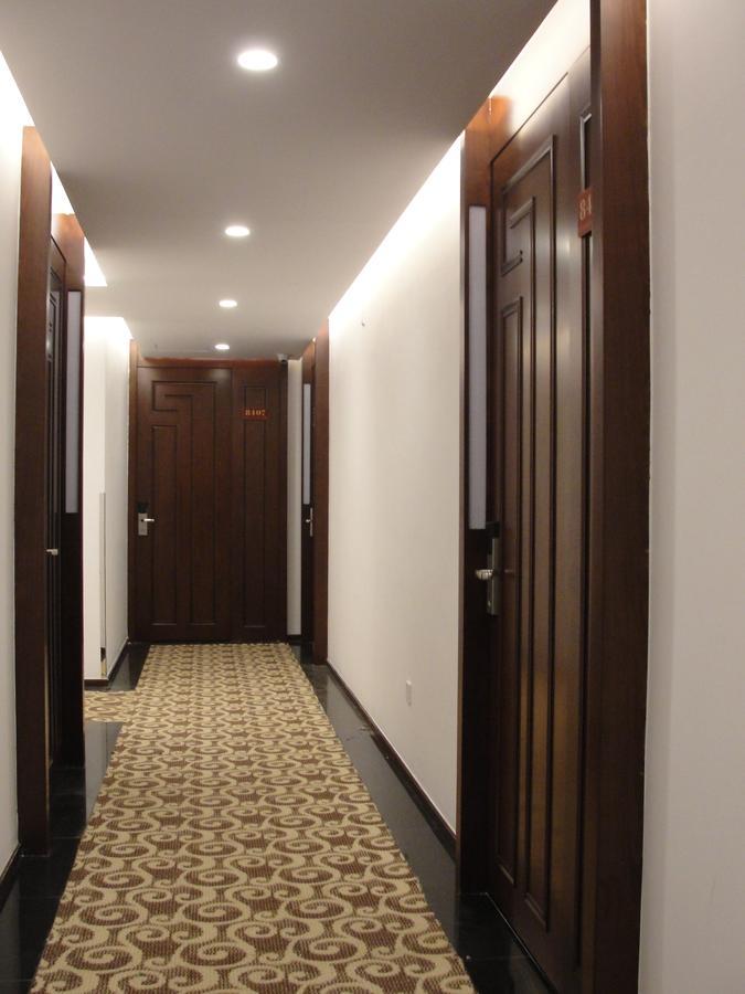 Royal Holiday Hotel Yangon Exterior foto