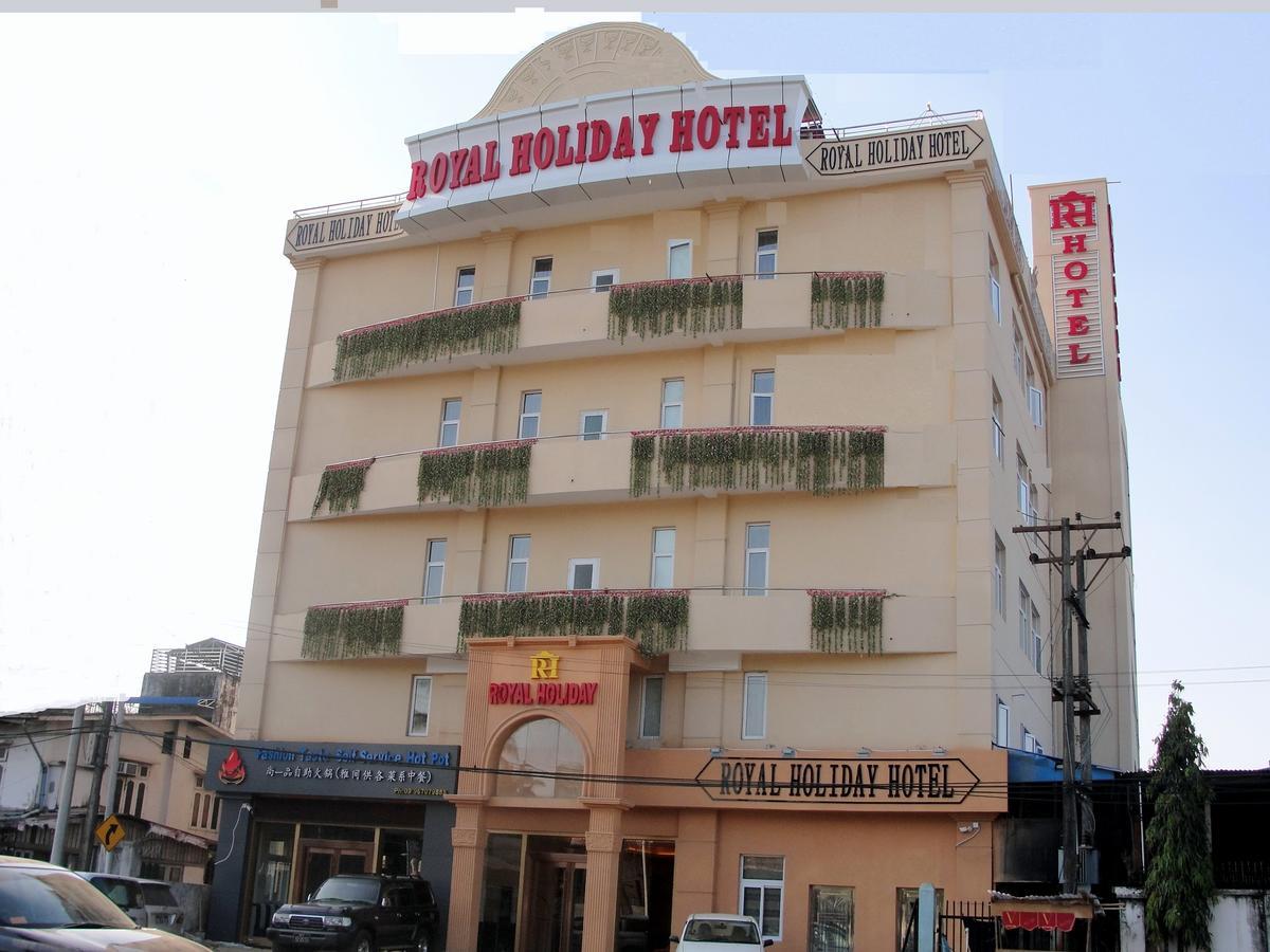 Royal Holiday Hotel Yangon Exterior foto